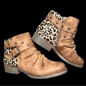 White Mountain - NIB faux leopard/leather moto style ankle boot